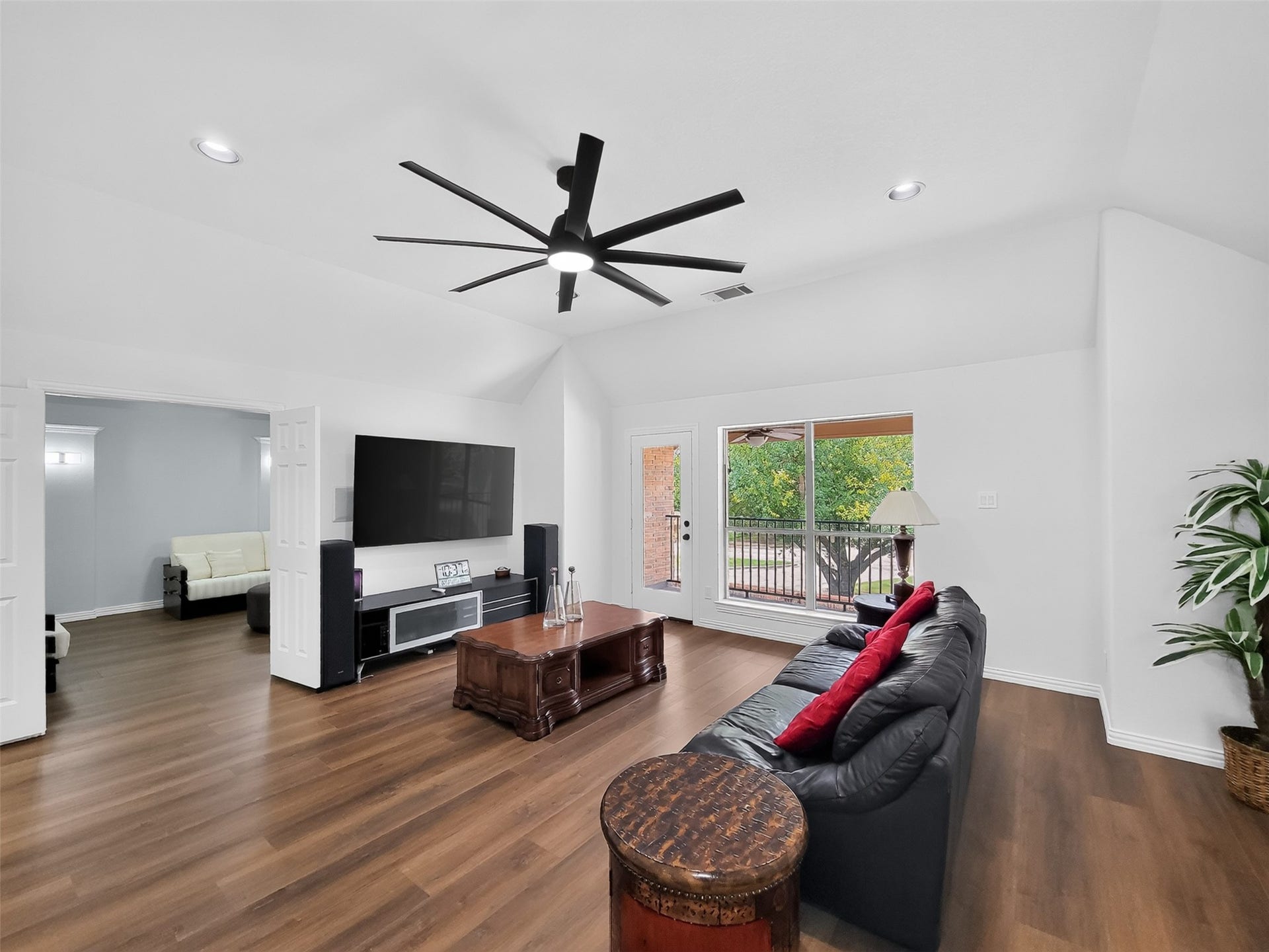 6911 Gossamer Lane, Sugar Land, TX 77479 6911 Gossamer Lane, Sugar Land, TX 77479