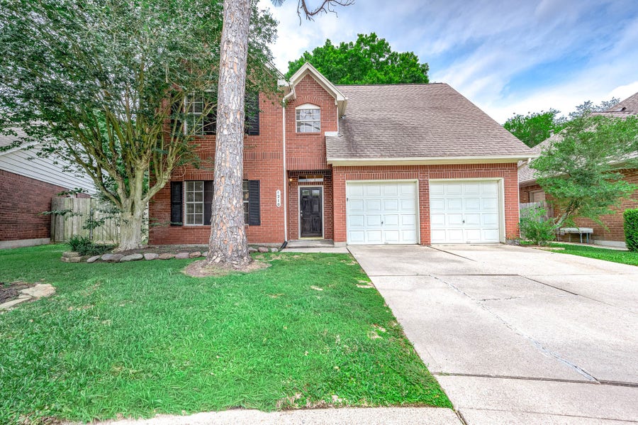 Property photo for 1210 Sandy Plains Lane, Houston, TX