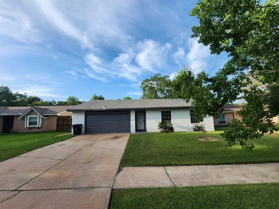 Property photo for 5110 Ridgeton Drive, Houston, TX