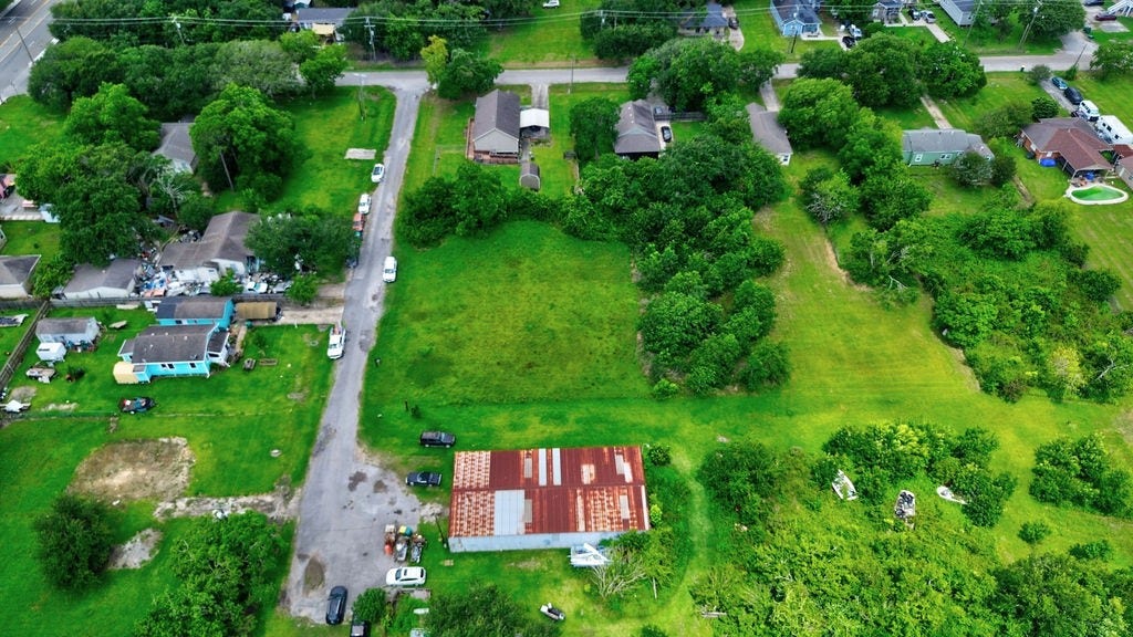 TBD Beyris Street, La Marque, TX 77568 TBD Beyris Street, La Marque, TX 77568