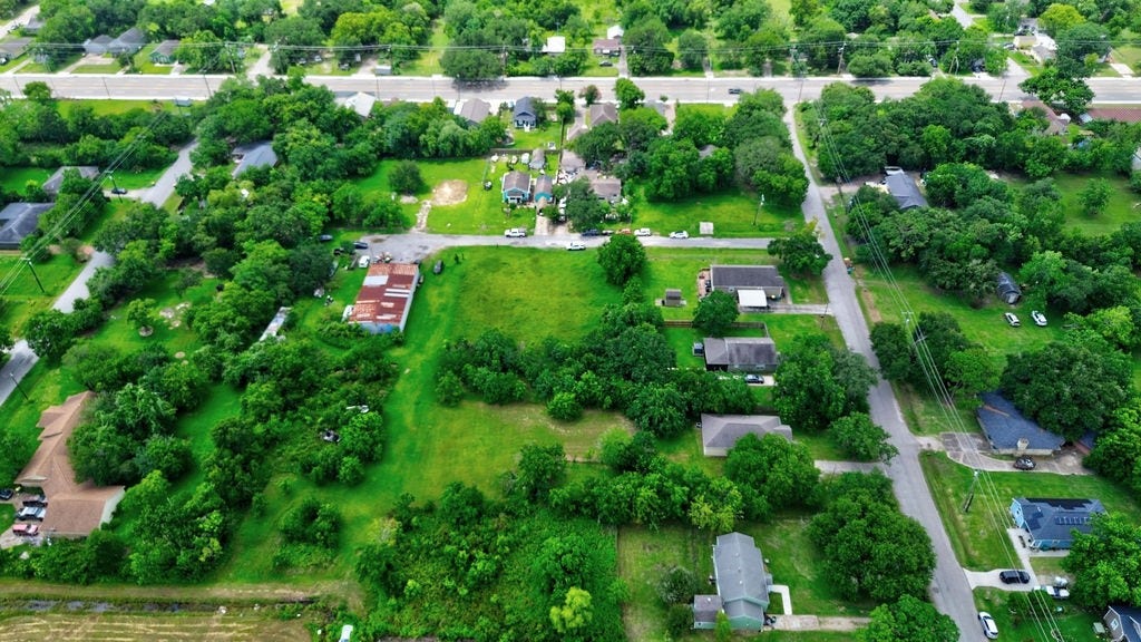 TBD Beyris Street, La Marque, TX 77568 TBD Beyris Street, La Marque, TX 77568