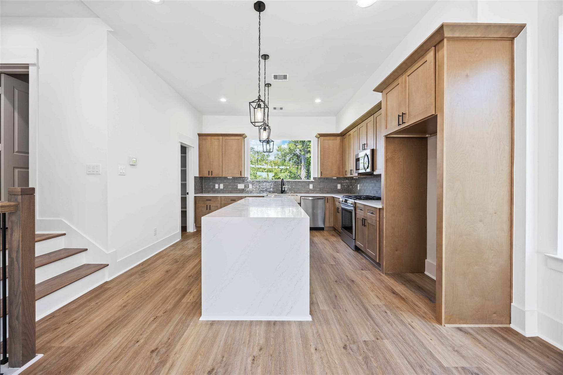 1947 Knoll Square Drive, Houston, TX 77080