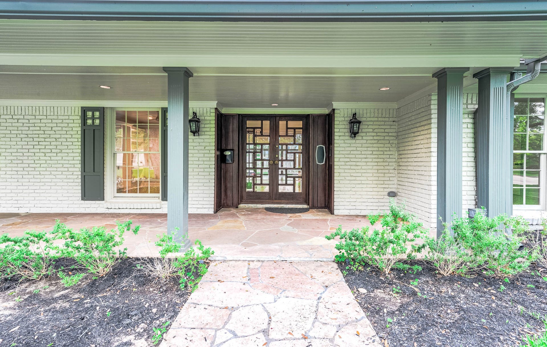 5702 Bayou Glen Road, Houston, TX 77057 5702 Bayou Glen Road, Houston, TX 77057