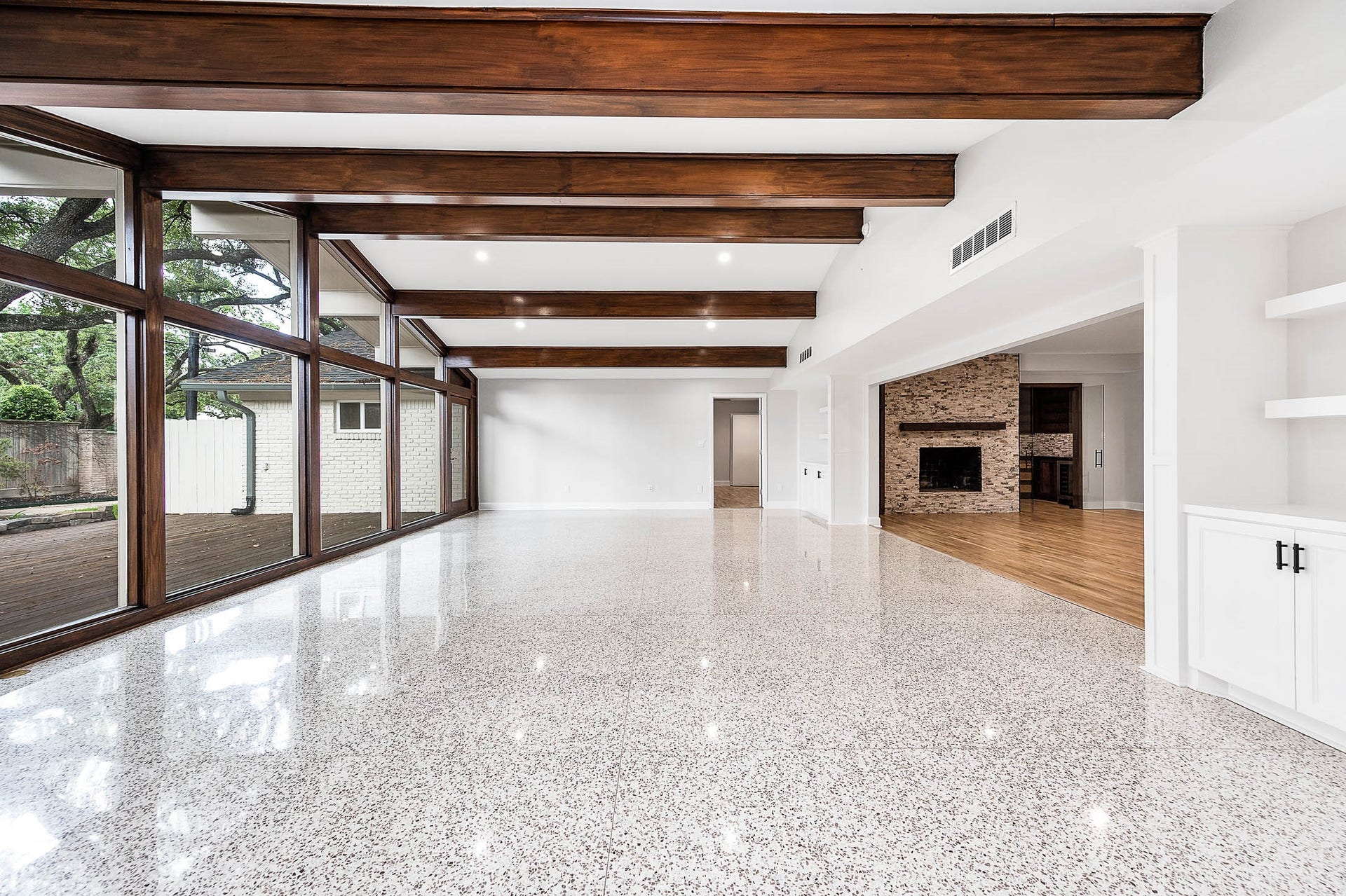 5702 Bayou Glen Road, Houston, TX 77057 5702 Bayou Glen Road, Houston, TX 77057