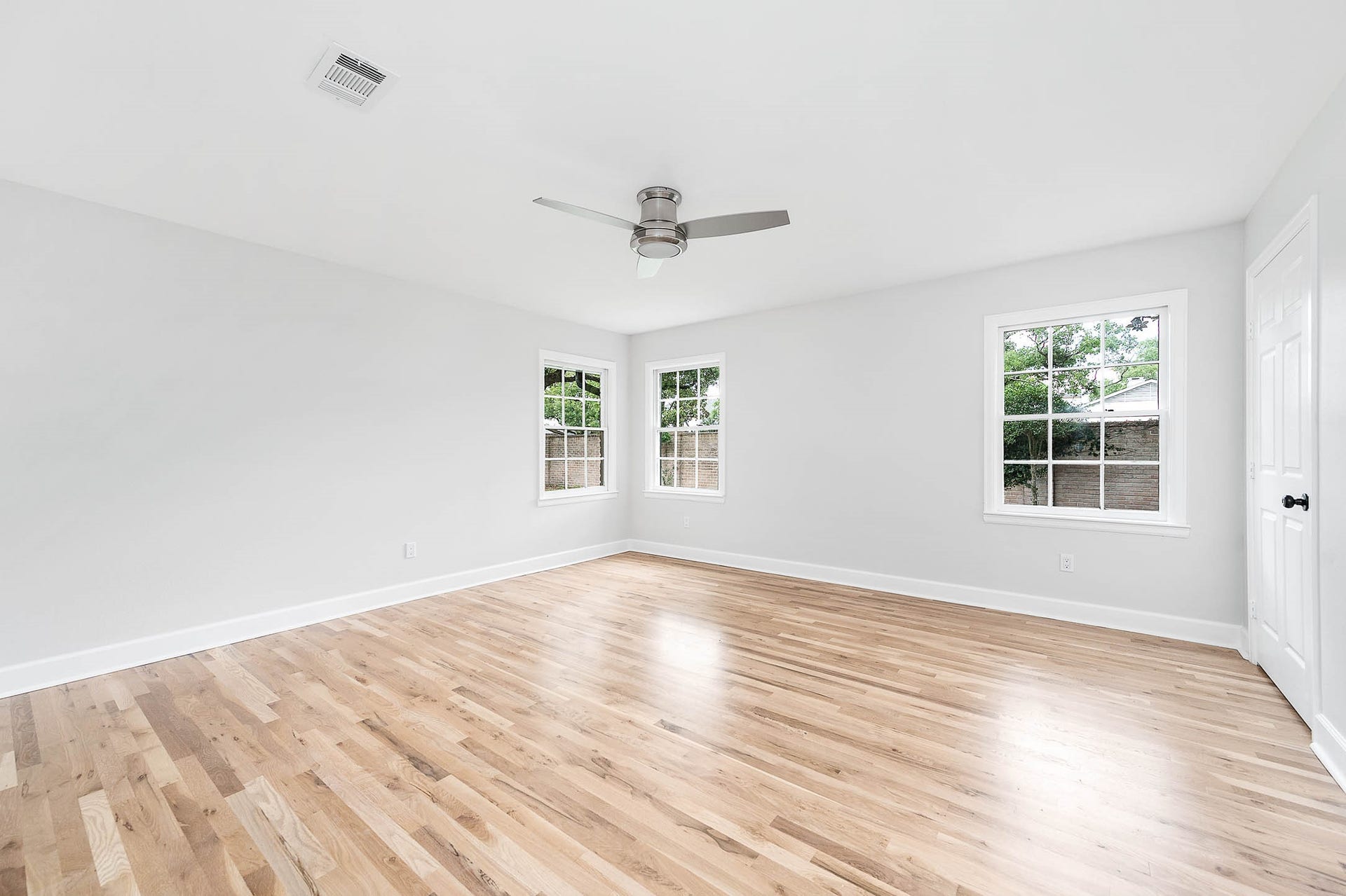 5702 Bayou Glen Road, Houston, TX 77057 5702 Bayou Glen Road, Houston, TX 77057