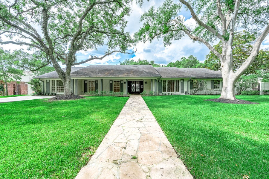 Property photo for 5702 Bayou Glen Road, Houston, TX