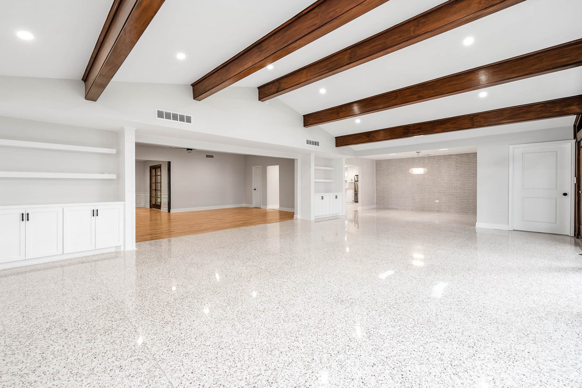 5702 Bayou Glen Road, Houston, TX 77057 5702 Bayou Glen Road, Houston, TX 77057