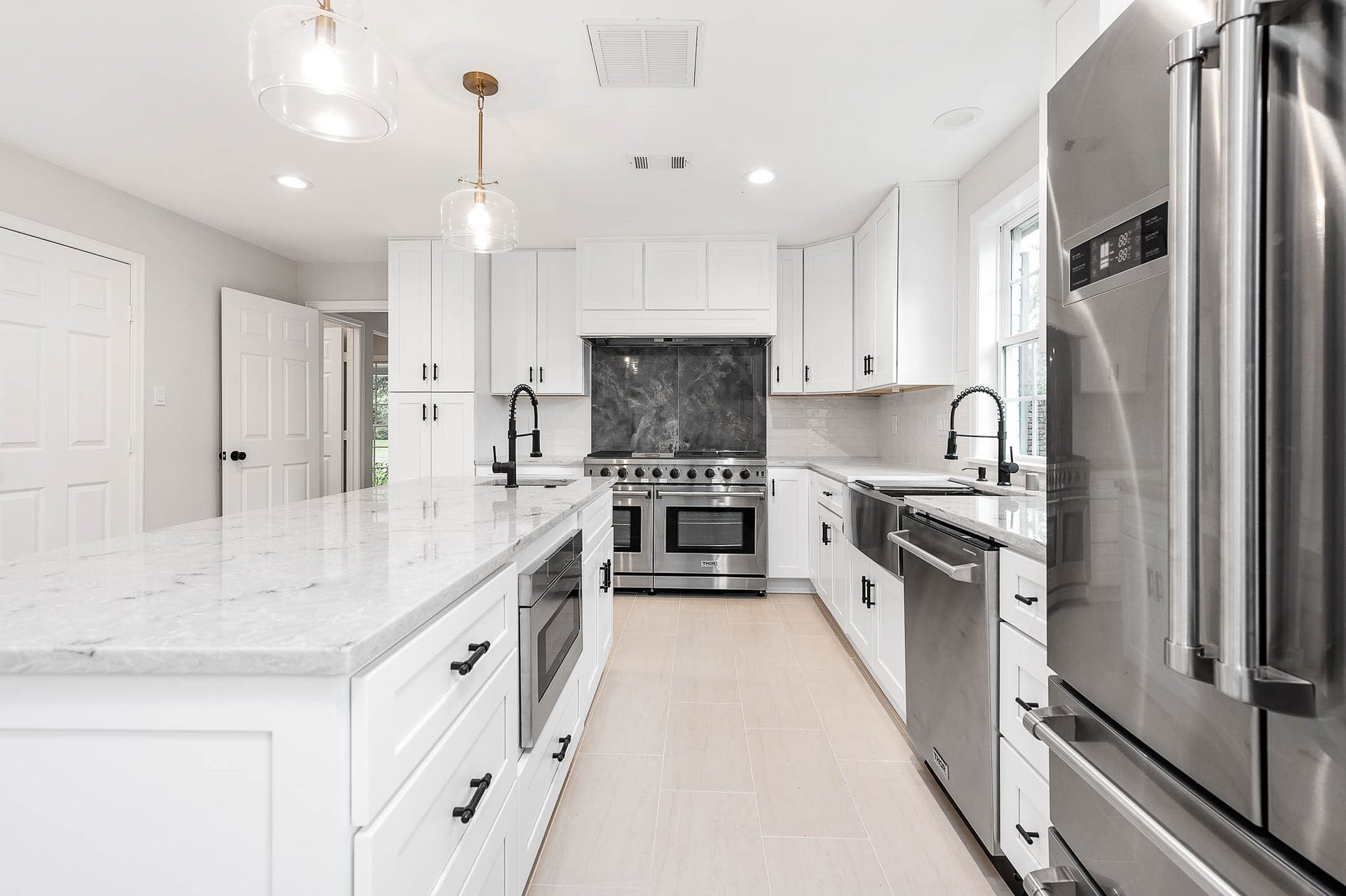 5702 Bayou Glen Road, Houston, TX 77057 5702 Bayou Glen Road, Houston, TX 77057