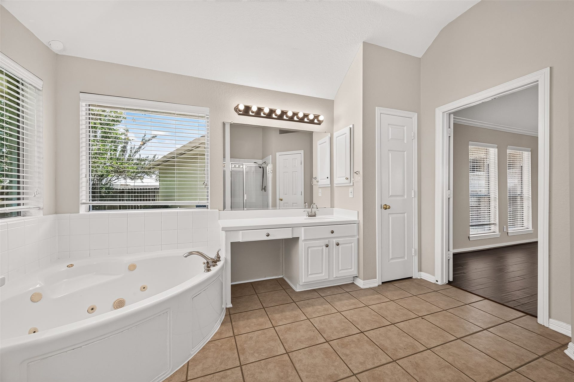 2726 Martinec Drive, Pearland, TX 77584 2726 Martinec Drive, Pearland, TX 77584