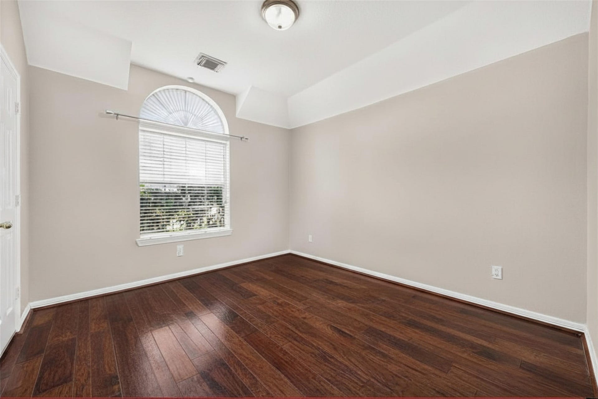 2726 Martinec Drive, Pearland, TX 77584 2726 Martinec Drive, Pearland, TX 77584