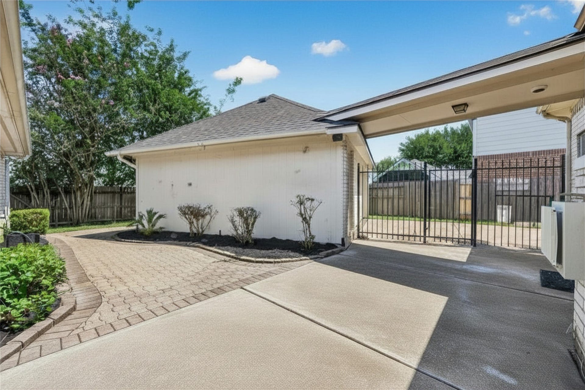 2726 Martinec Drive, Pearland, TX 77584 2726 Martinec Drive, Pearland, TX 77584