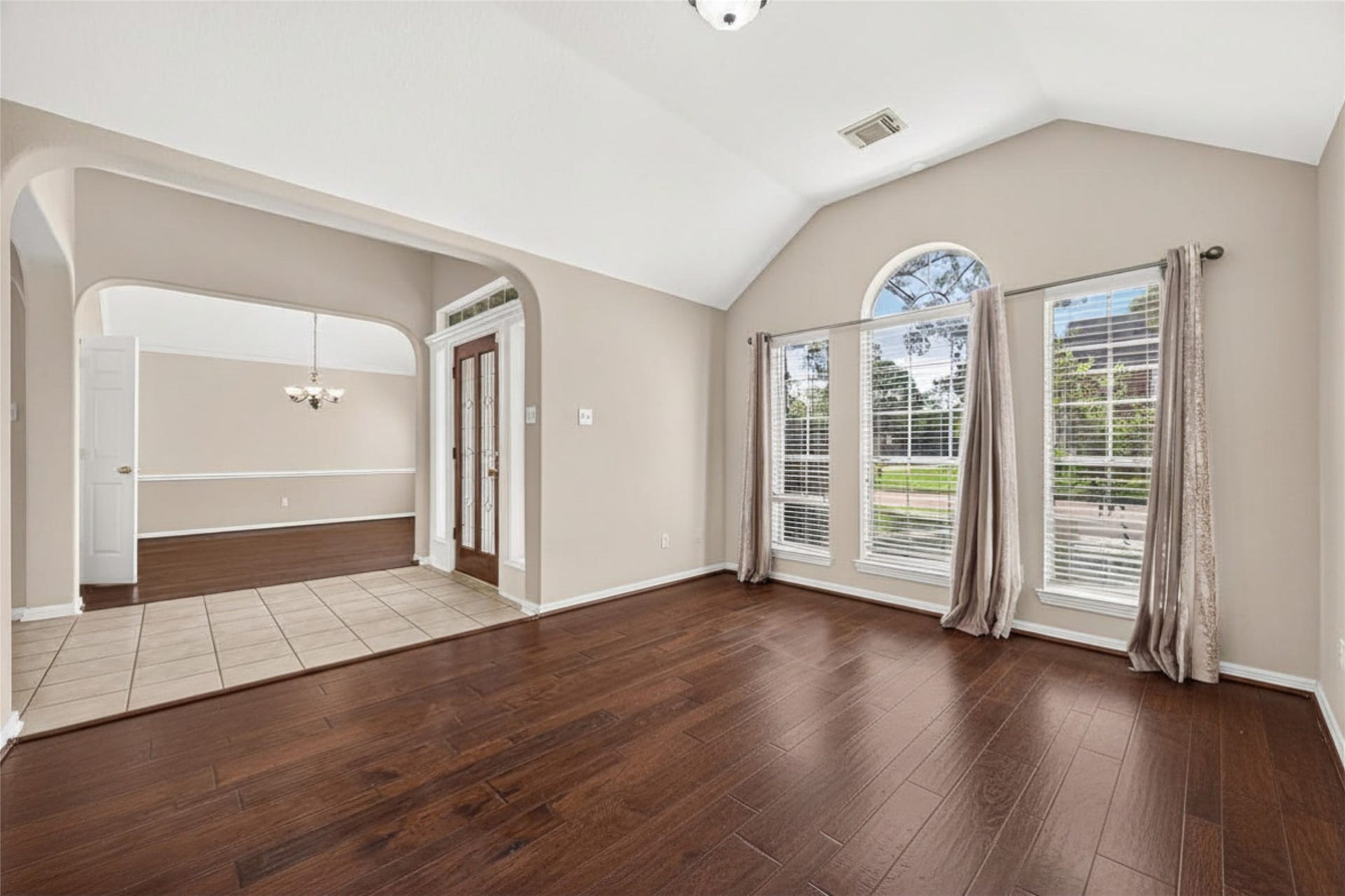 2726 Martinec Drive, Pearland, TX 77584 2726 Martinec Drive, Pearland, TX 77584