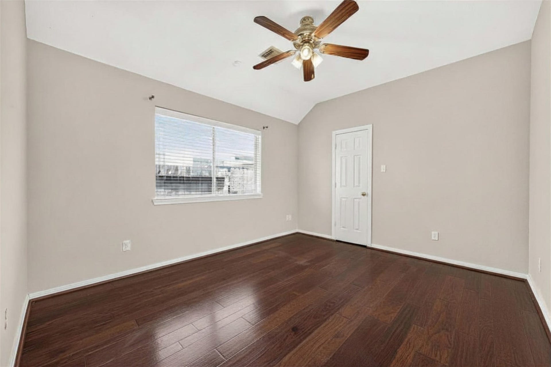 2726 Martinec Drive, Pearland, TX 77584 2726 Martinec Drive, Pearland, TX 77584