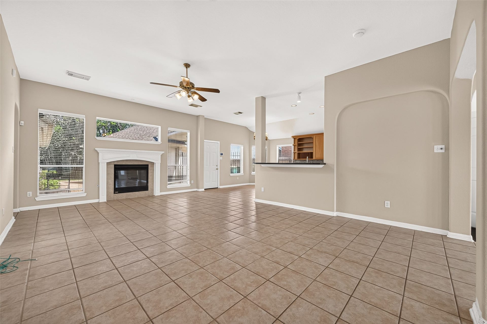 2726 Martinec Drive, Pearland, TX 77584 2726 Martinec Drive, Pearland, TX 77584