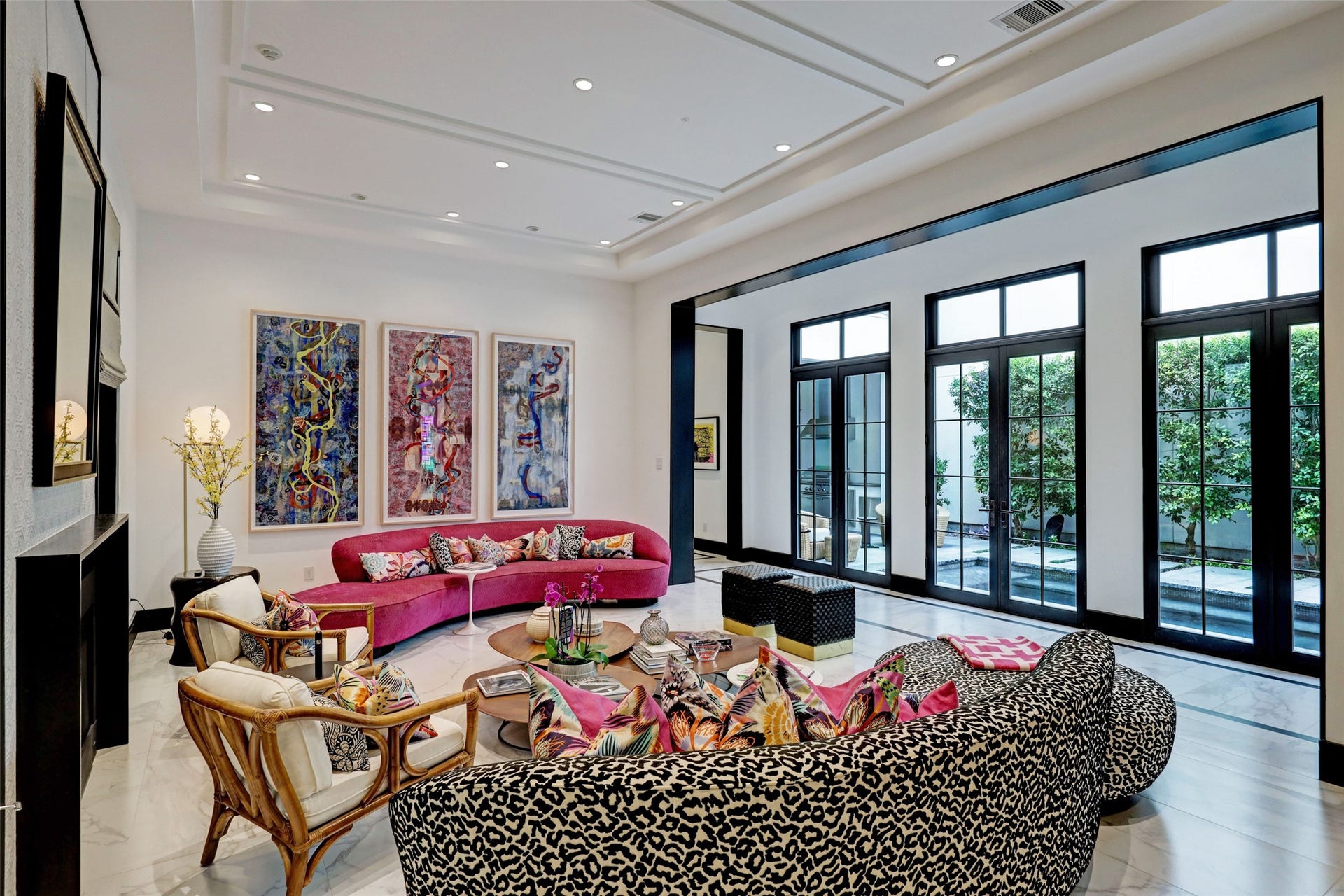 2521 Westgate Drive, Houston, TX 77019 2521 Westgate Drive, Houston, TX 77019