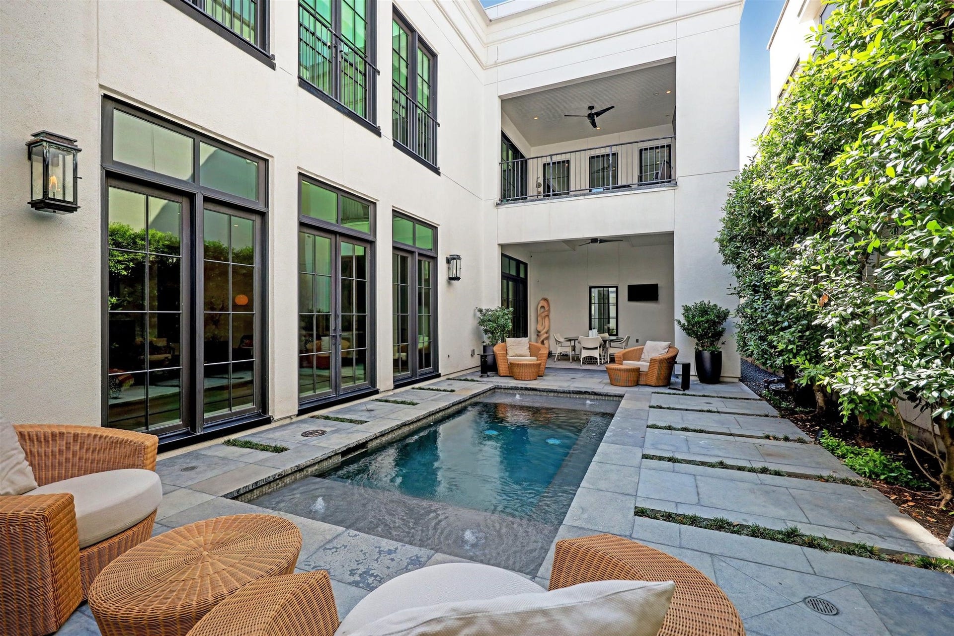 2521 Westgate Drive, Houston, TX 77019 2521 Westgate Drive, Houston, TX 77019