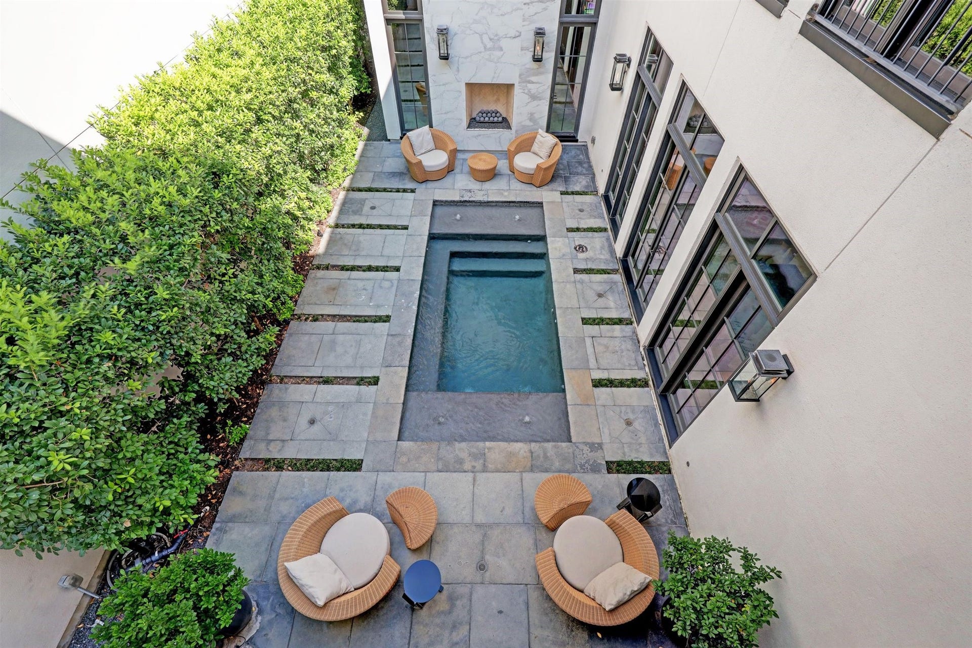 2521 Westgate Drive, Houston, TX 77019 2521 Westgate Drive, Houston, TX 77019