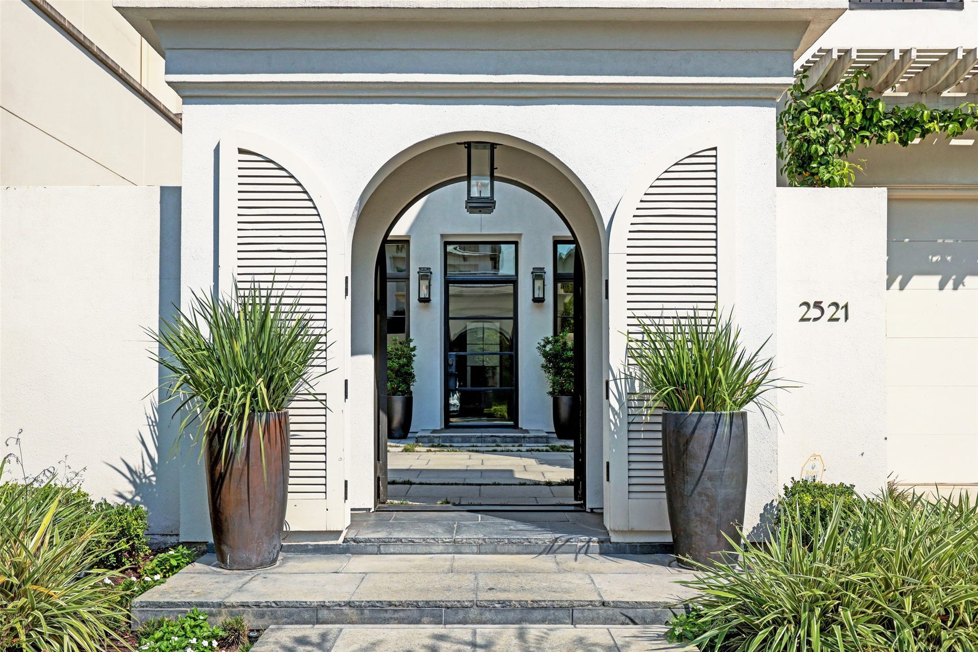2521 Westgate Drive, Houston, TX 77019 2521 Westgate Drive, Houston, TX 77019