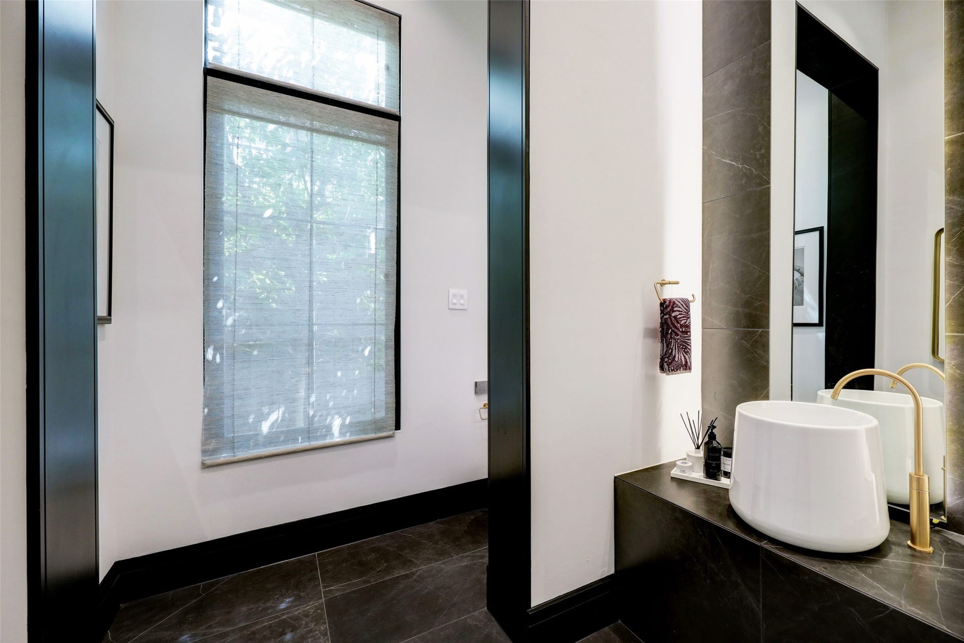 2521 Westgate Drive, Houston, TX 77019 2521 Westgate Drive, Houston, TX 77019