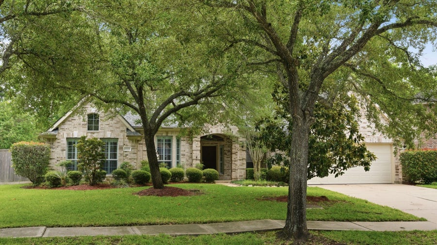 Property photo for 13326 Via Torre De Pisa Lane, Cypress, TX