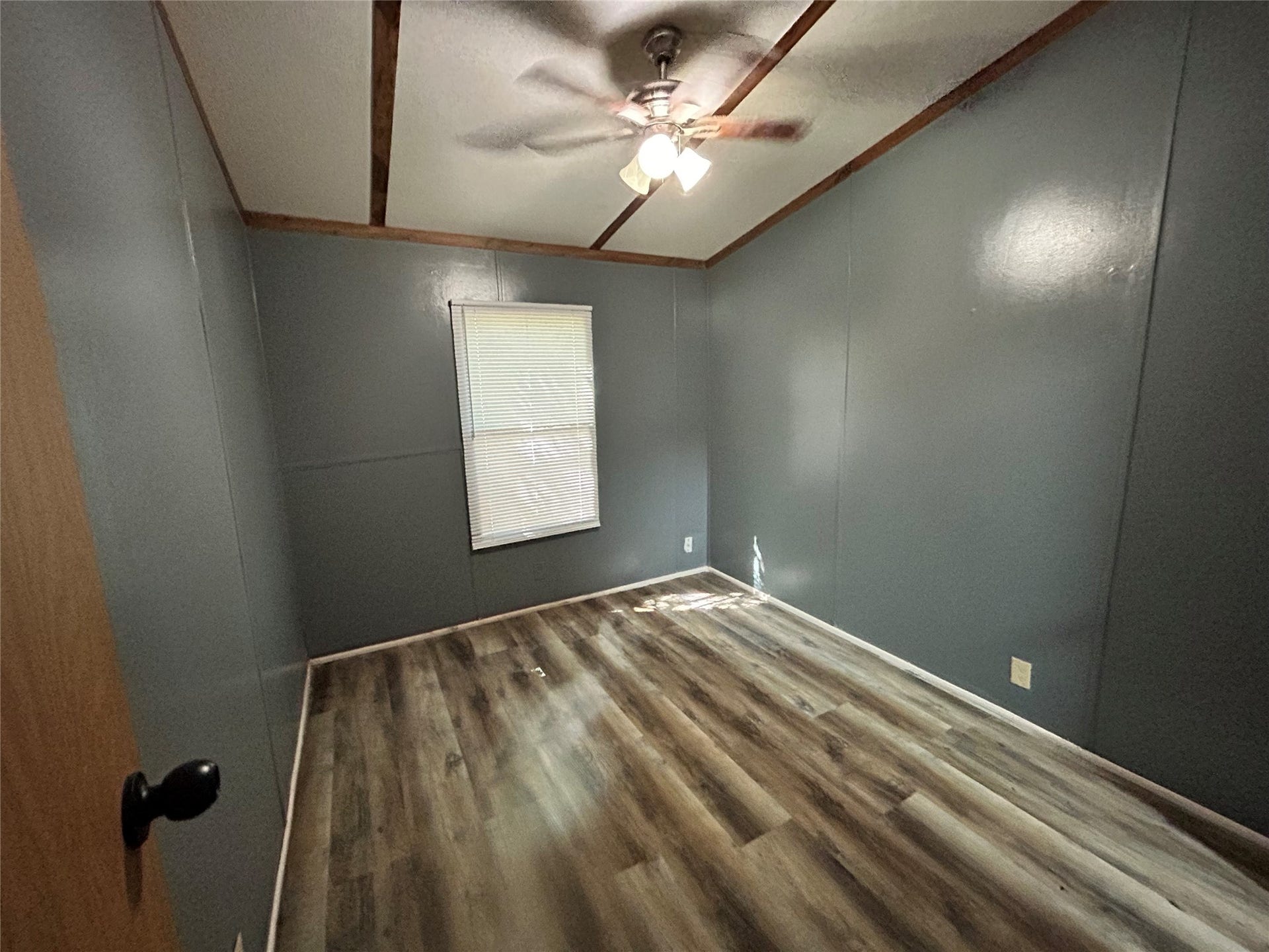 403 W Worsham Street, Willis, TX 77378 403 W Worsham Street, Willis, TX 77378