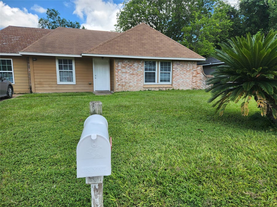 Property photo for 4518 Oak Shadows Drive, Houston, TX