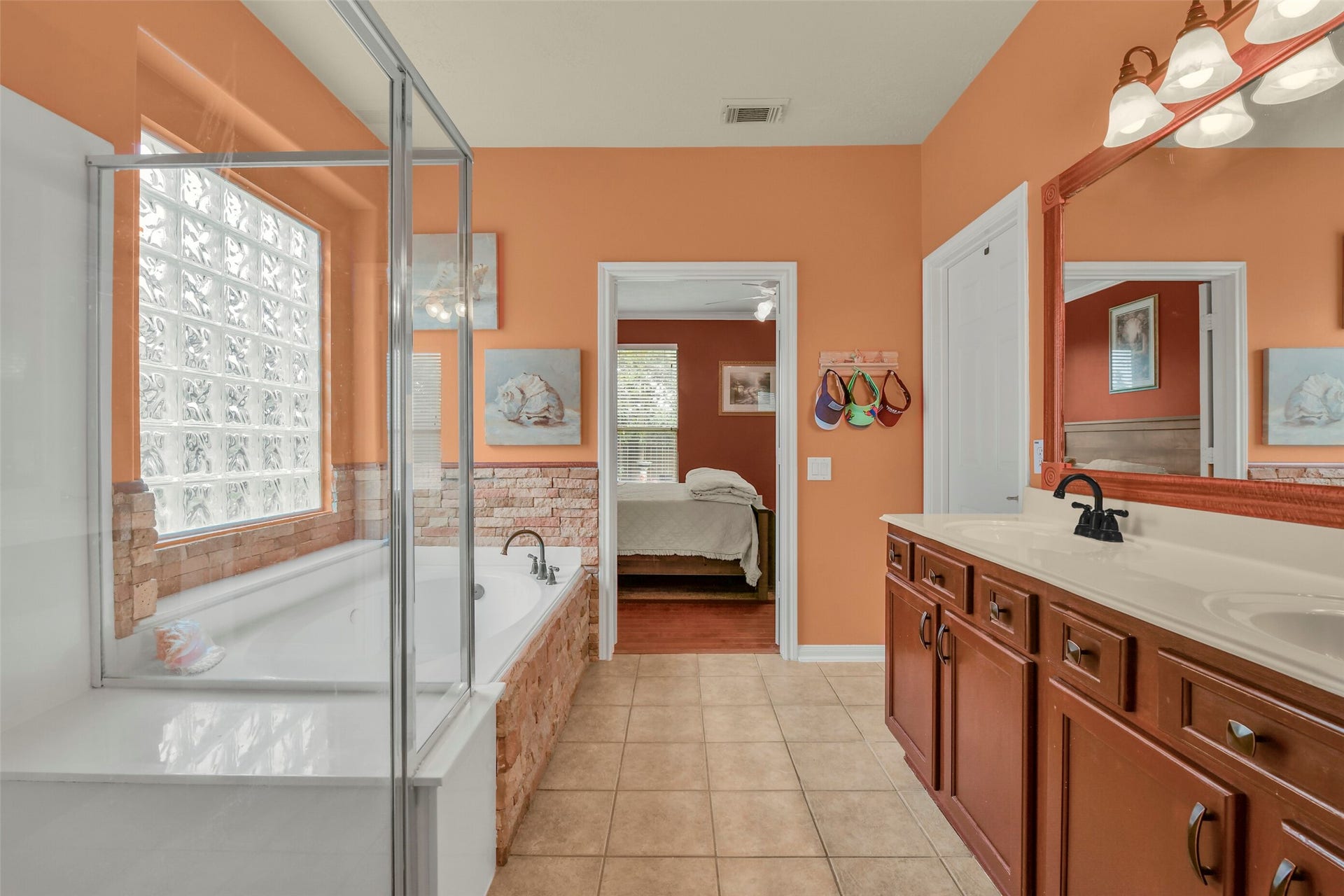 2310 Messina Drive, Pearland, TX 77581 2310 Messina Drive, Pearland, TX 77581