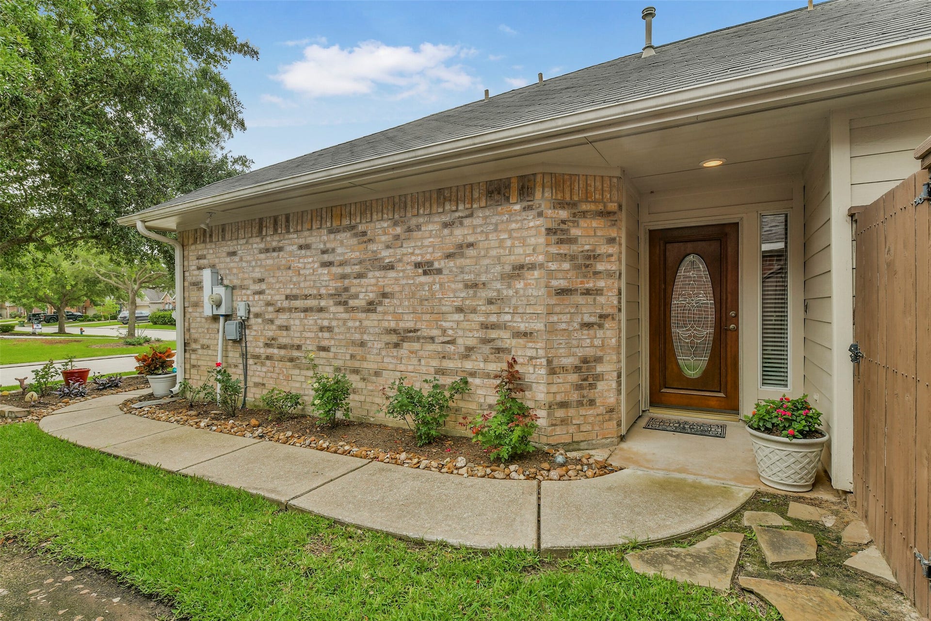 2310 Messina Drive, Pearland, TX 77581 2310 Messina Drive, Pearland, TX 77581