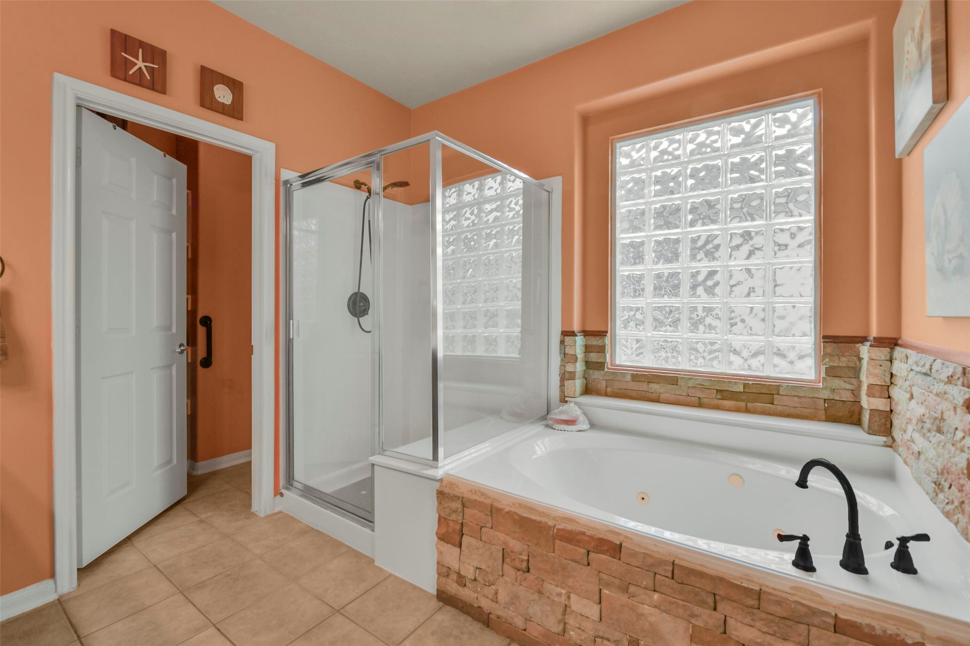 2310 Messina Drive, Pearland, TX 77581 2310 Messina Drive, Pearland, TX 77581