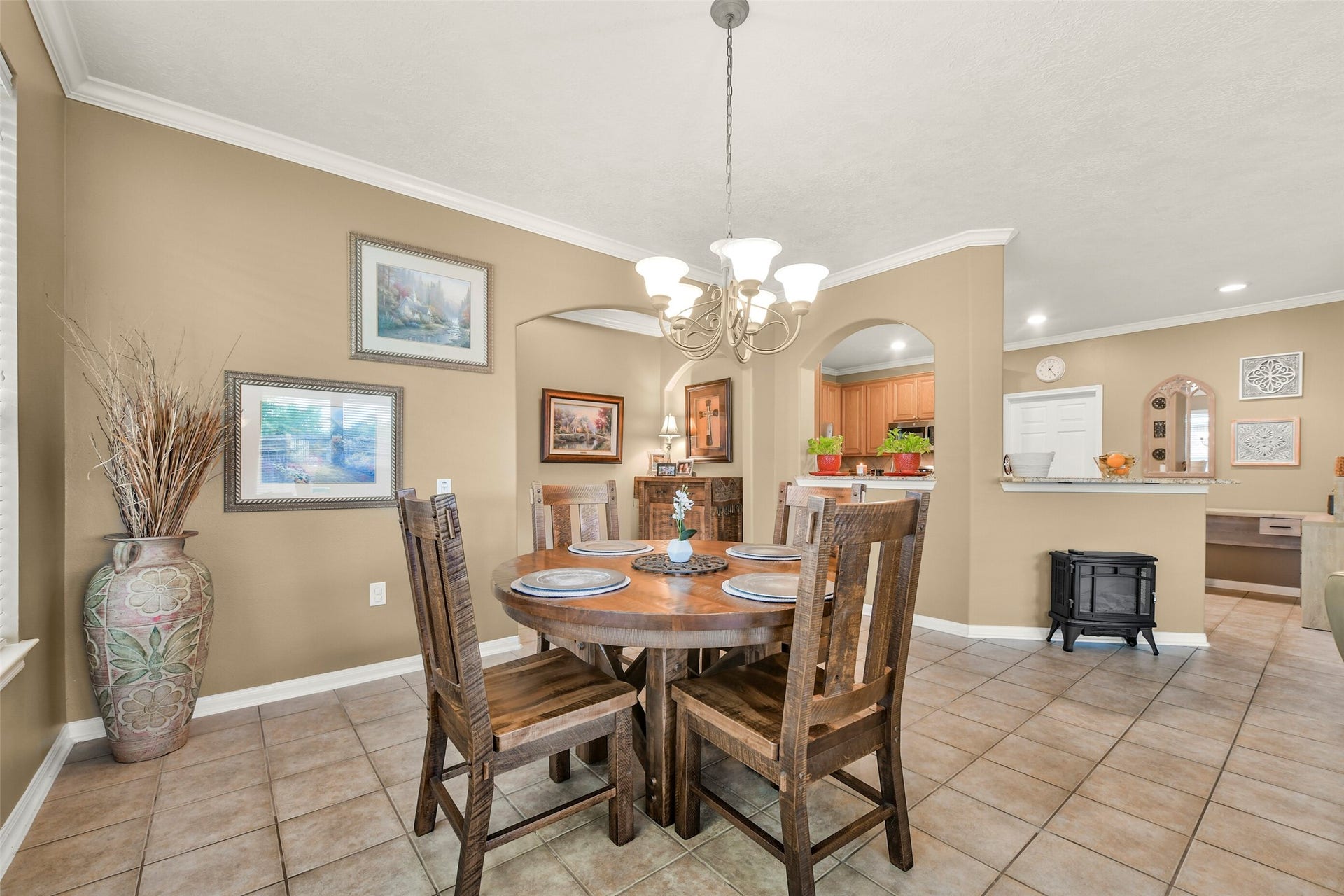 2310 Messina Drive, Pearland, TX 77581 2310 Messina Drive, Pearland, TX 77581