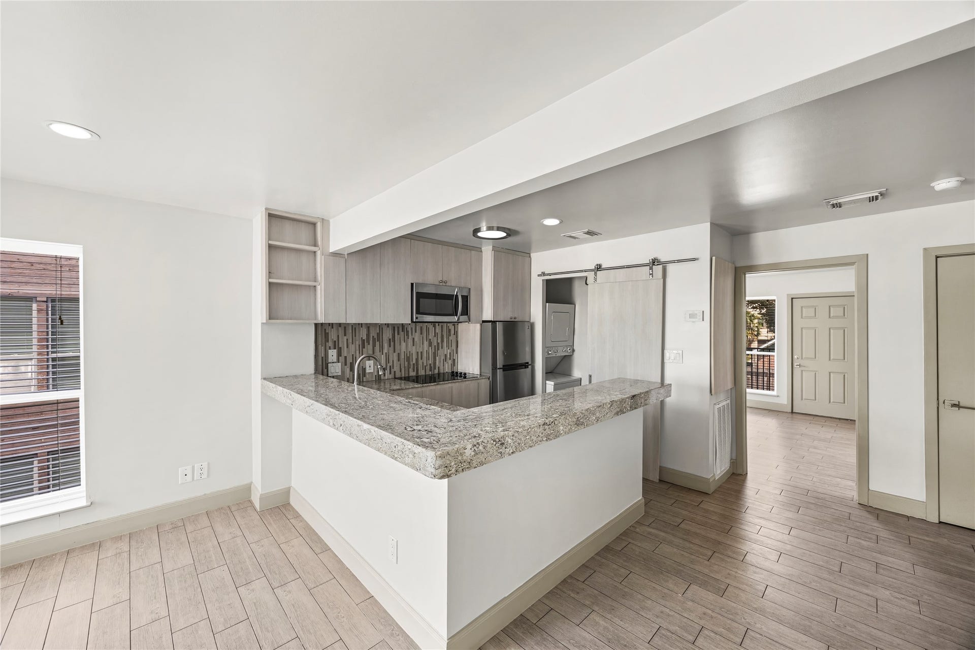 1716 Maryland Street, #B, Houston, TX 77006 1716 Maryland Street, #B, Houston, TX 77006
