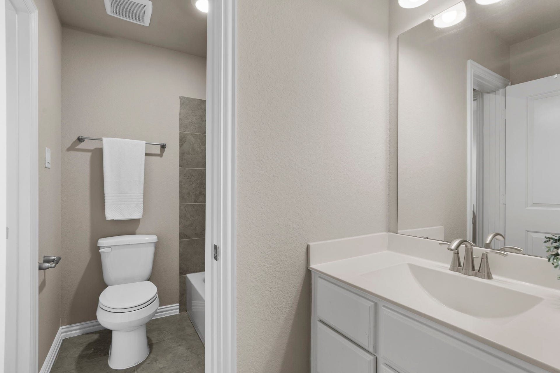 9410 Mount Logan, Missouri City, TX 77459 9410 Mount Logan, Missouri City, TX 77459