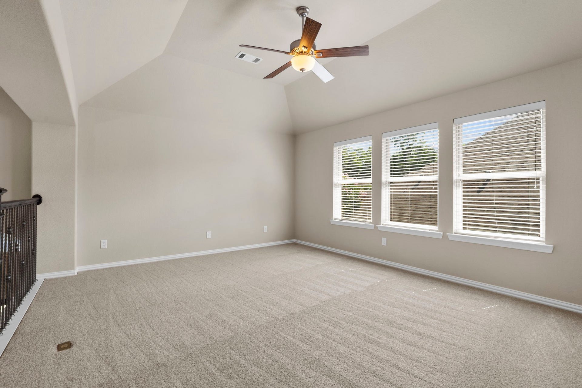 9410 Mount Logan, Missouri City, TX 77459 Filled with natural light from oversized windows, this inviting retreat provides the perfect place to relax, entertain, or create a space tailored to your lifestyle.
