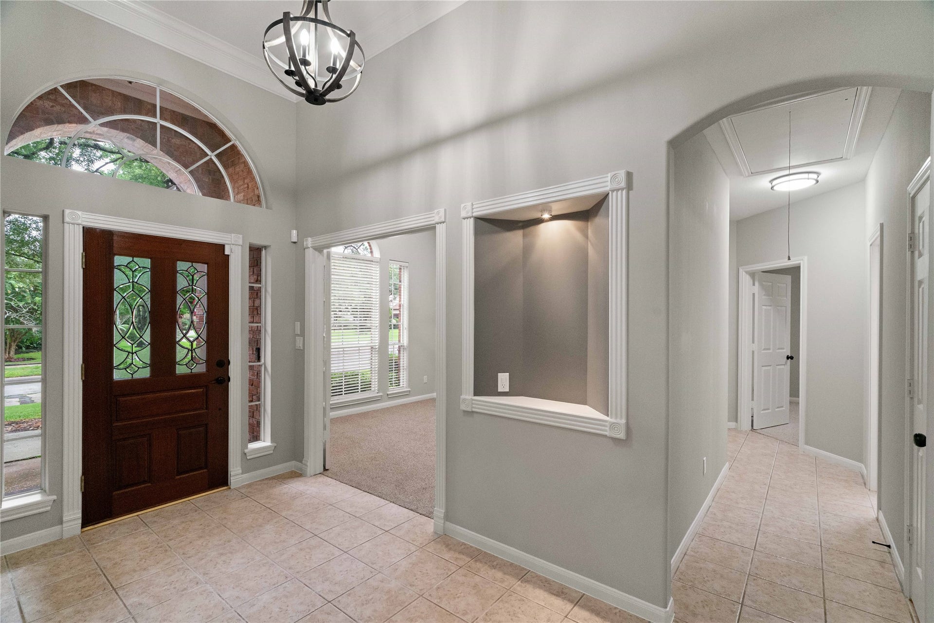 20403 Atascocita Shores Drive, Humble, TX 77346 Entry