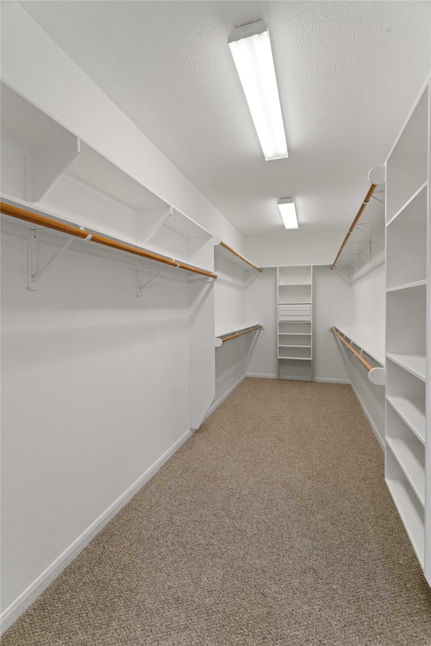 20403 Atascocita Shores Drive, Humble, TX 77346 Primary Closet