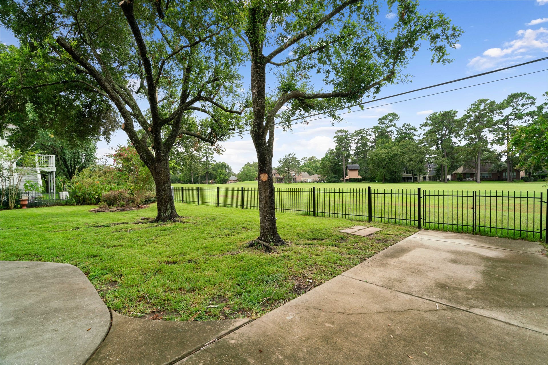 20403 Atascocita Shores Drive, Humble, TX 77346 20403 Atascocita Shores Drive, Humble, TX 77346