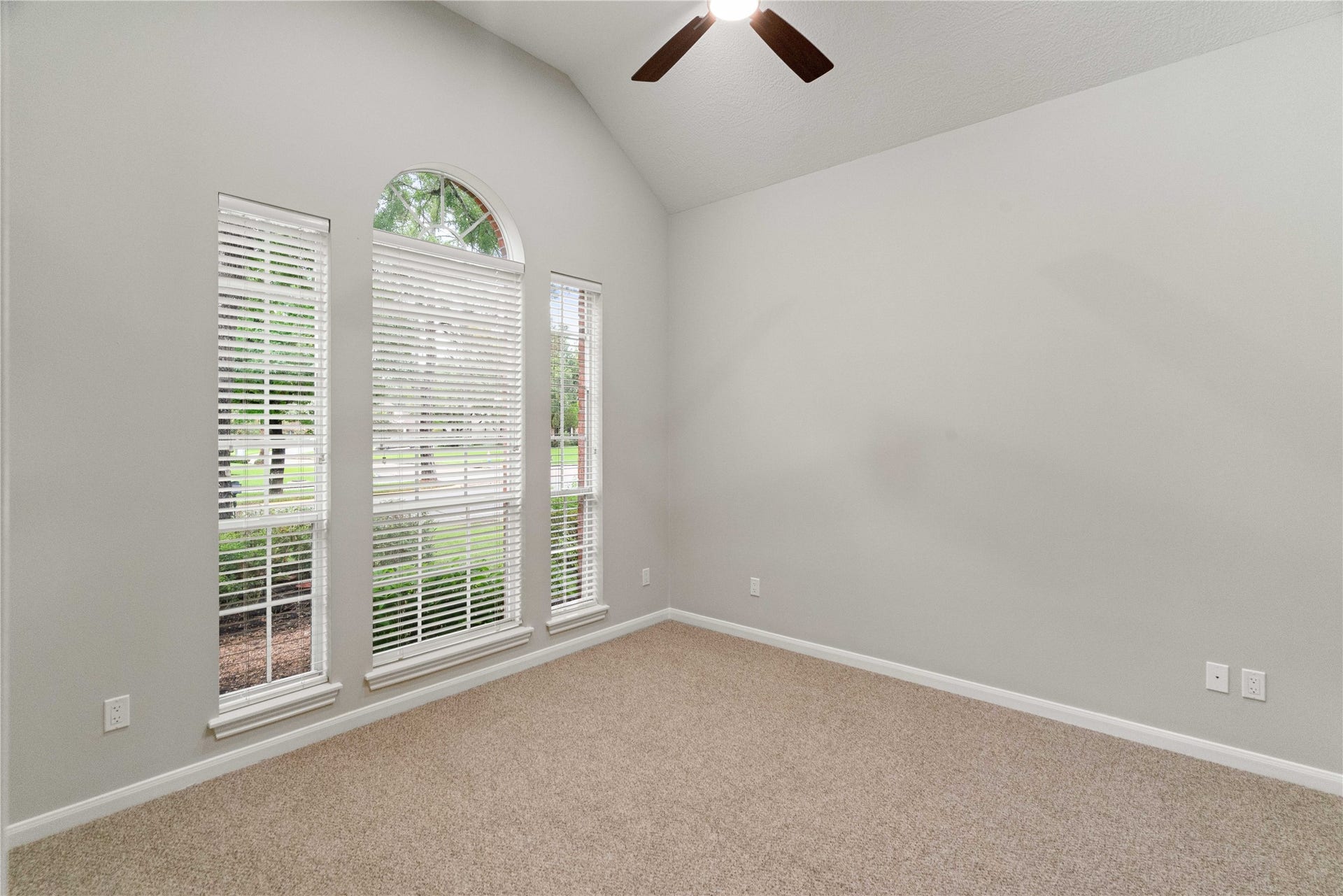 20403 Atascocita Shores Drive, Humble, TX 77346 Study