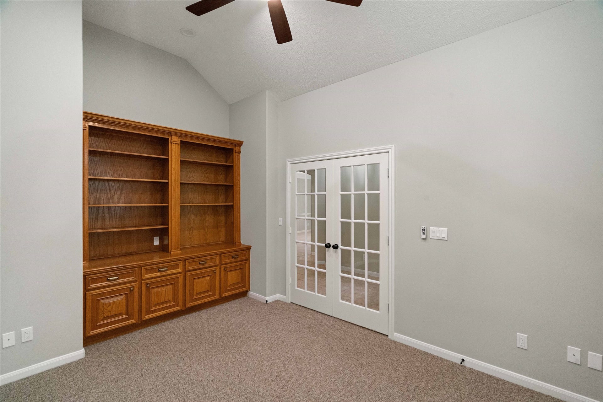 20403 Atascocita Shores Drive, Humble, TX 77346 Study