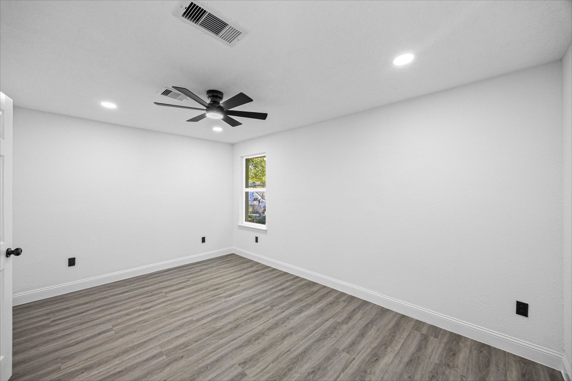4th bedroom