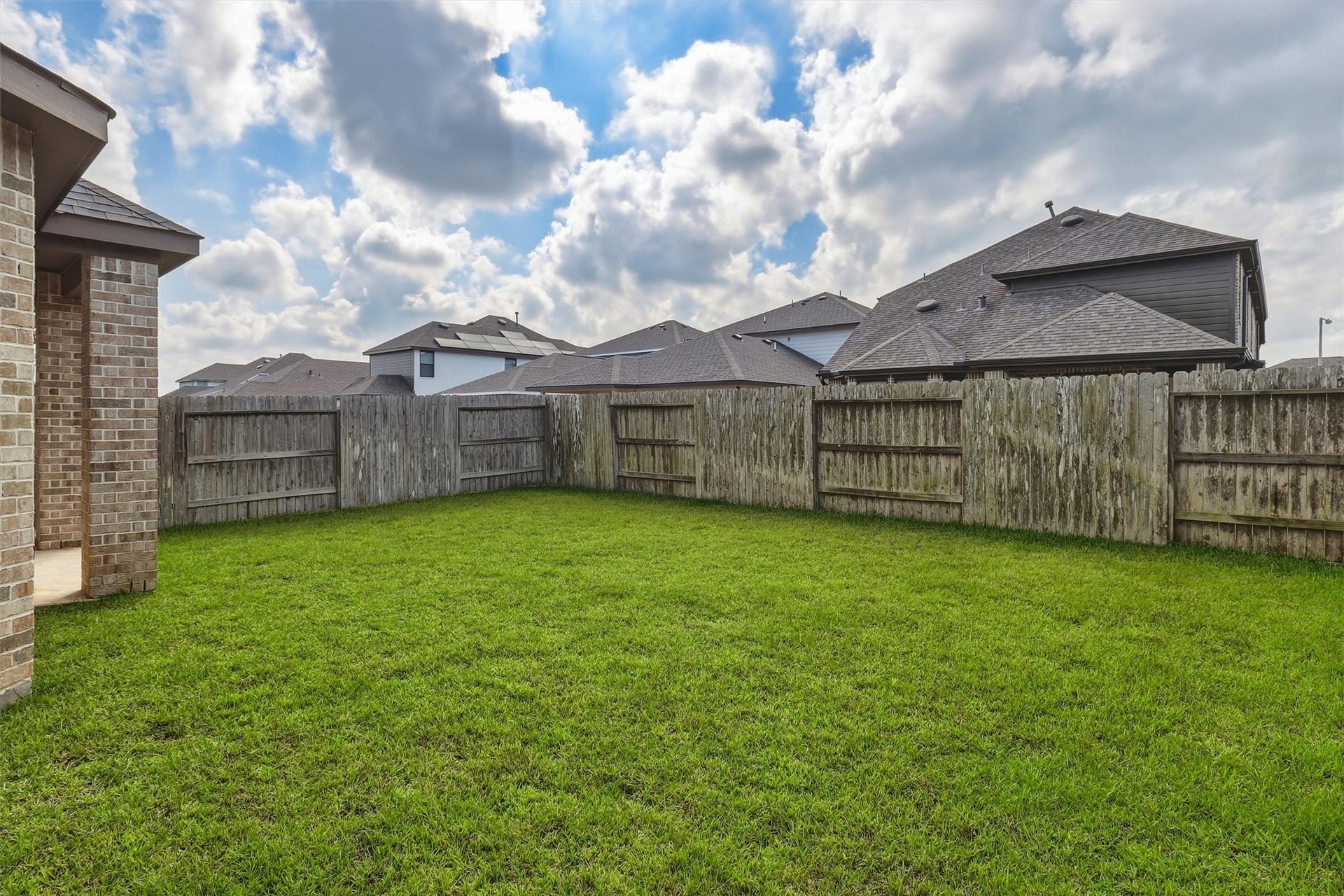 13109 Blue Flora Drive, Texas City, TX 77568 13109 Blue Flora Drive, Texas City, TX 77568