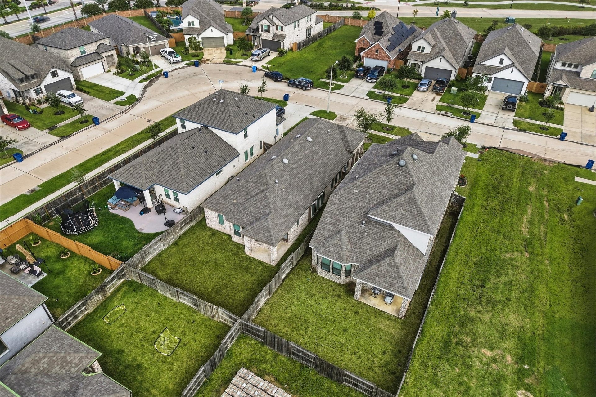 13109 Blue Flora Drive, Texas City, TX 77568 13109 Blue Flora Drive, Texas City, TX 77568