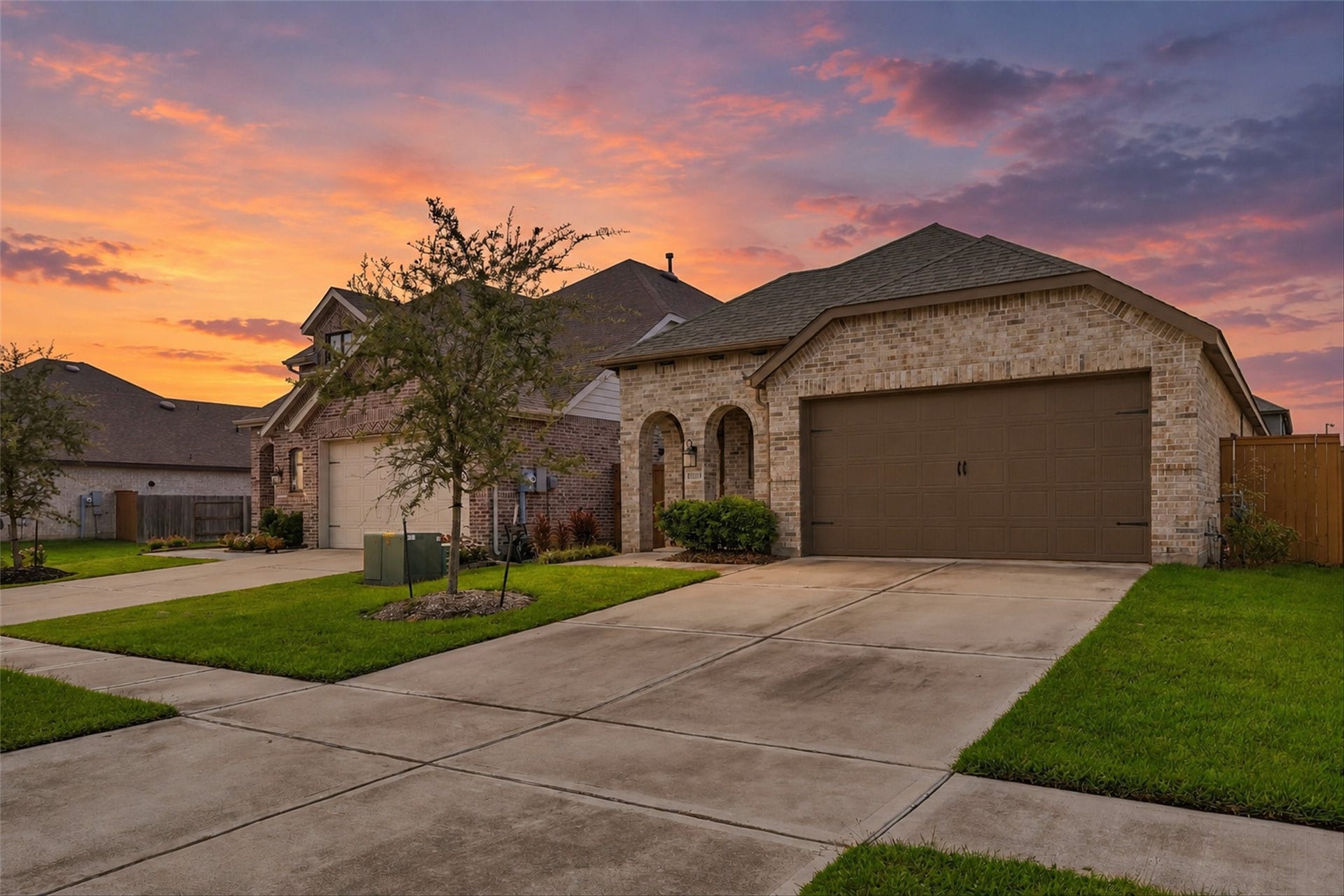 13109 Blue Flora Drive, Texas City, TX 77568 This home is beautifully done on the outside, with an all-brick exterior and archways framing the entry, it has so much charm!