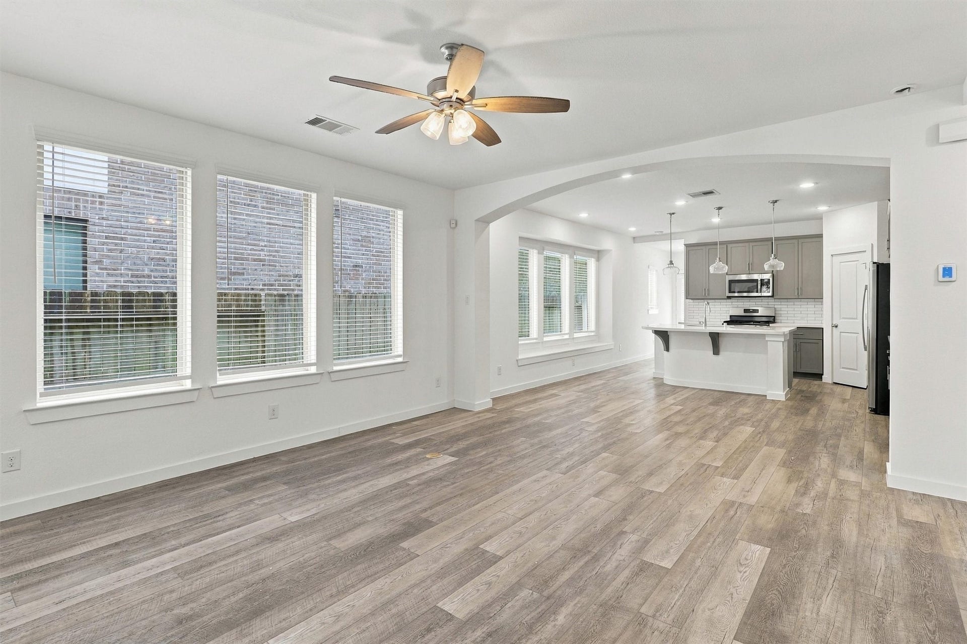 13109 Blue Flora Drive, Texas City, TX 77568 13109 Blue Flora Drive, Texas City, TX 77568