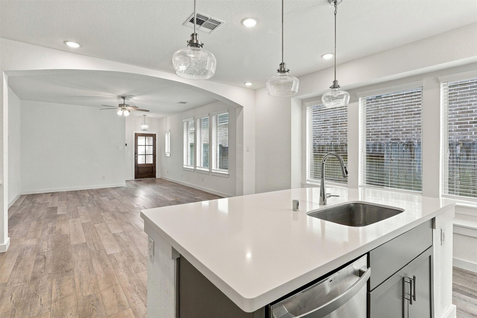 13109 Blue Flora Drive, Texas City, TX 77568 13109 Blue Flora Drive, Texas City, TX 77568