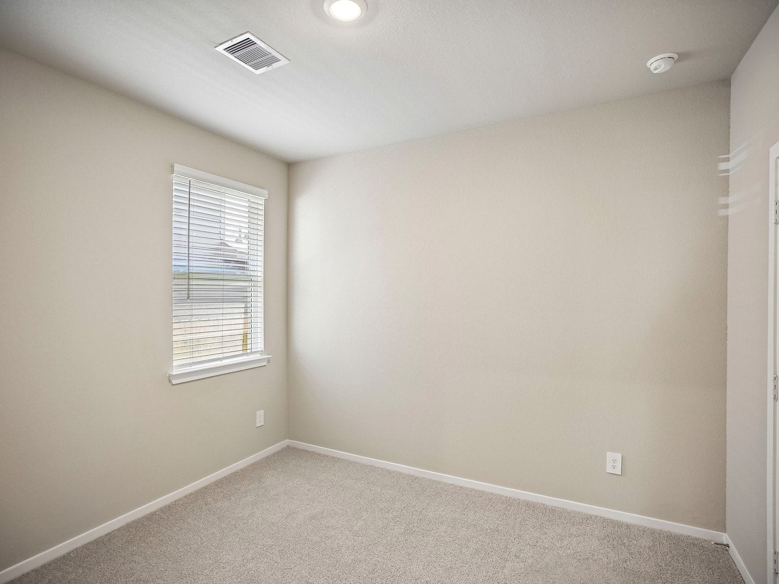 6021 Palmetto Bluff Trail, Pearland, TX 77584 6021 Palmetto Bluff Trail, Pearland, TX 77584