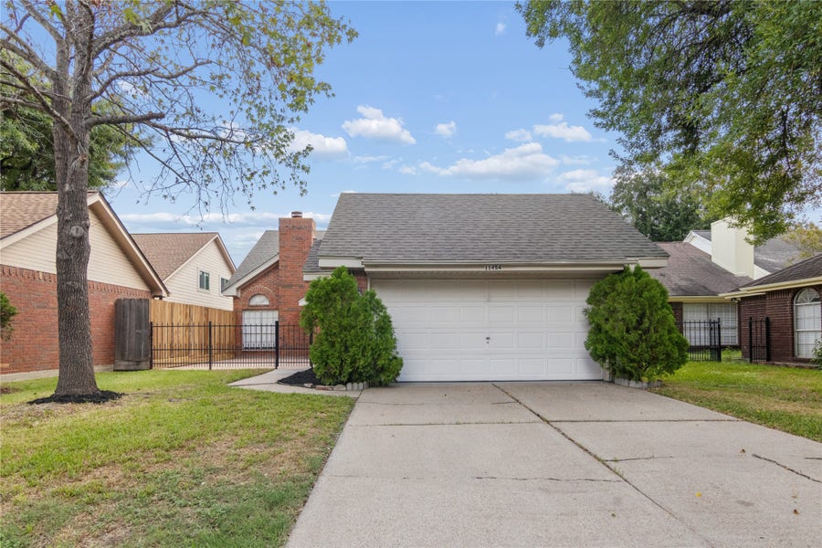 Property photo for 11454 W Travelers Way Circle, Houston, TX