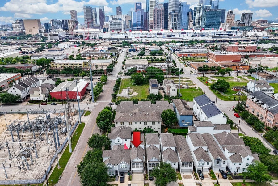 Property photo for 1122 Live Oak Street, Houston, TX