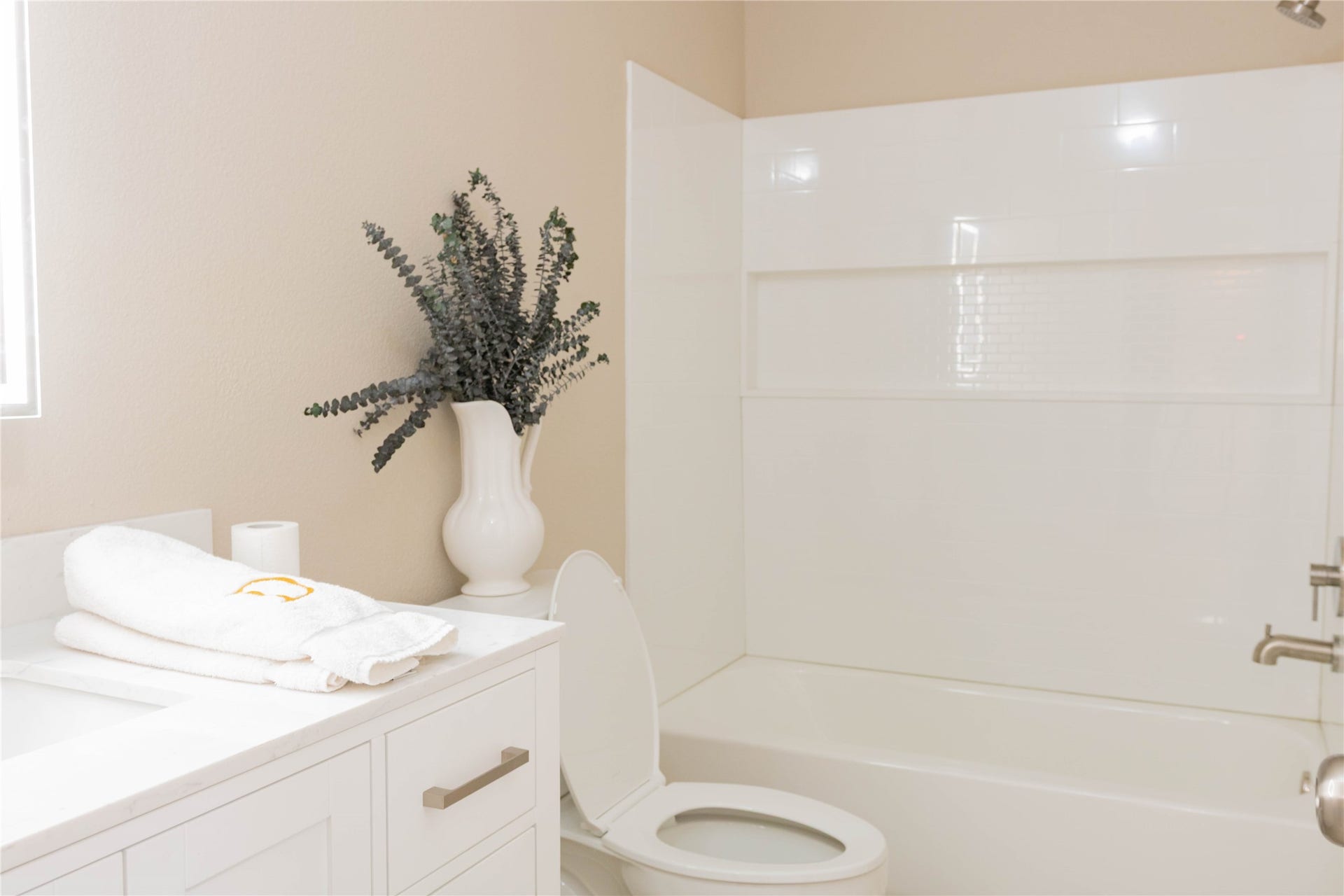 Hall bath