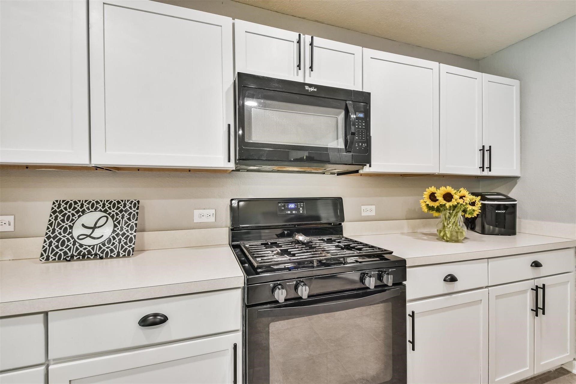 2719 Crosshaven Way, Conroe, TX 77304