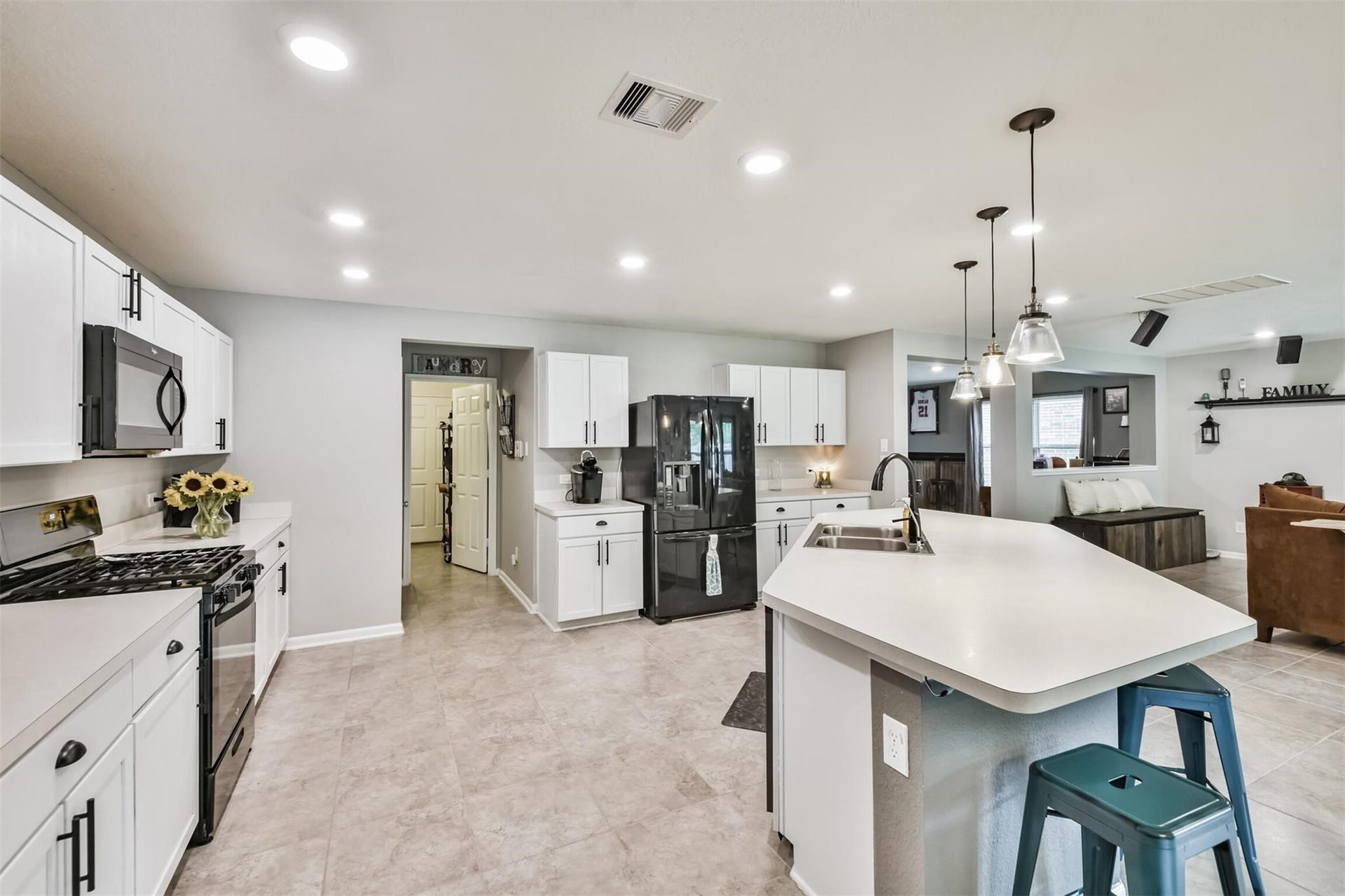 2719 Crosshaven Way, Conroe, TX 77304